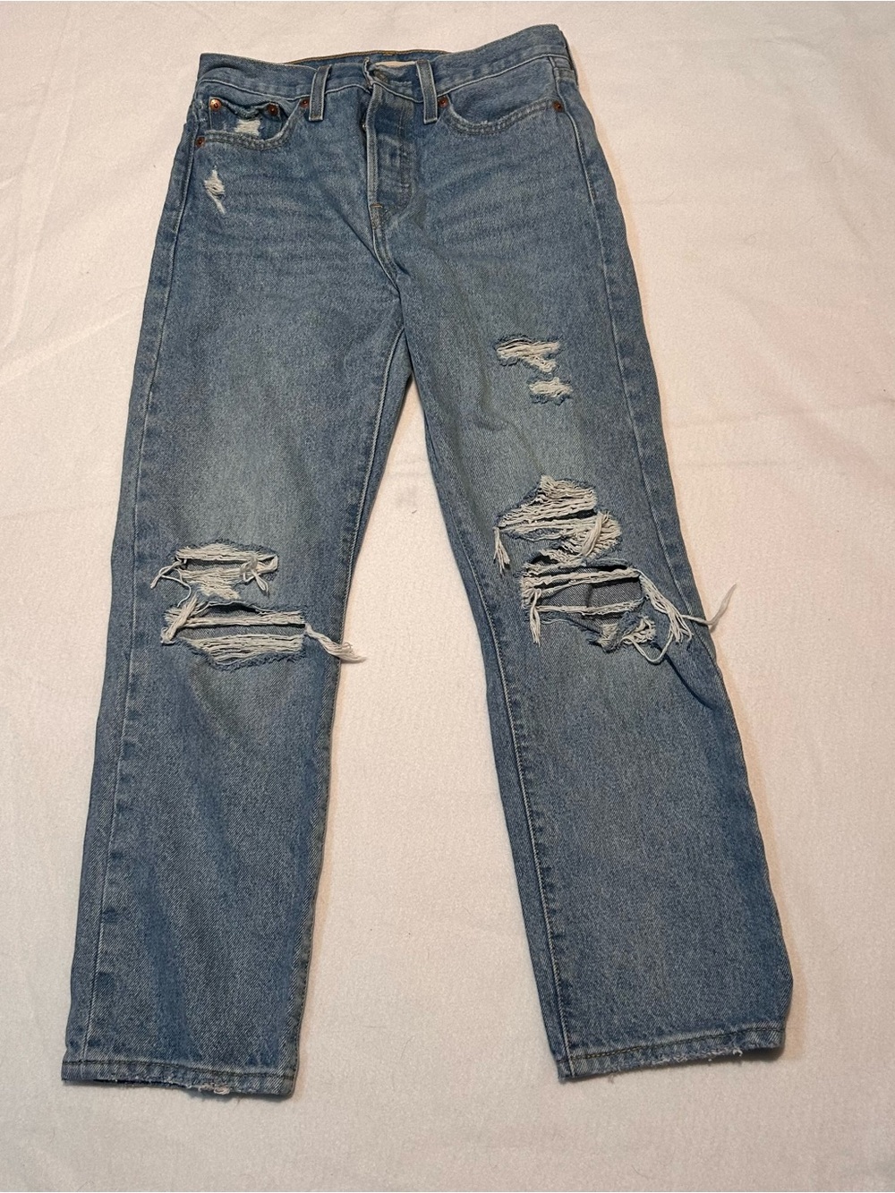 Levi’s Premium Wedgie Straight Distressed High Rise Jeans Size 25